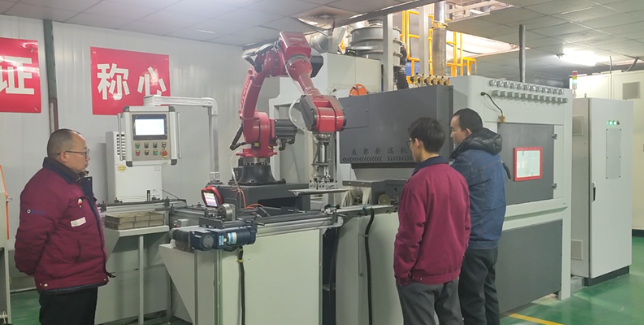 铁岭自动喷砂机选型要点，看完少走弯路。